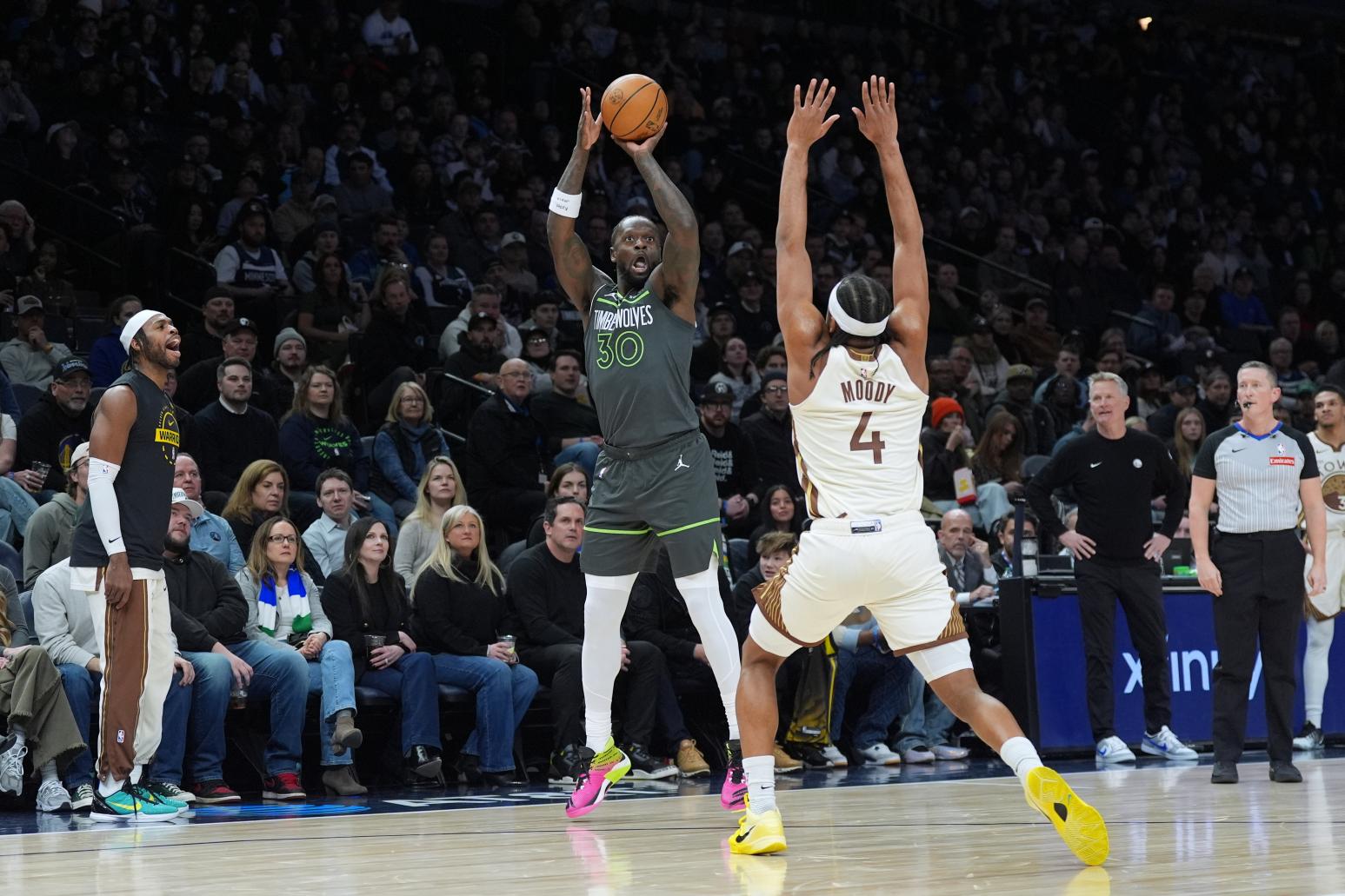 NBA/終於贏球！藍道18分領軍　灰...