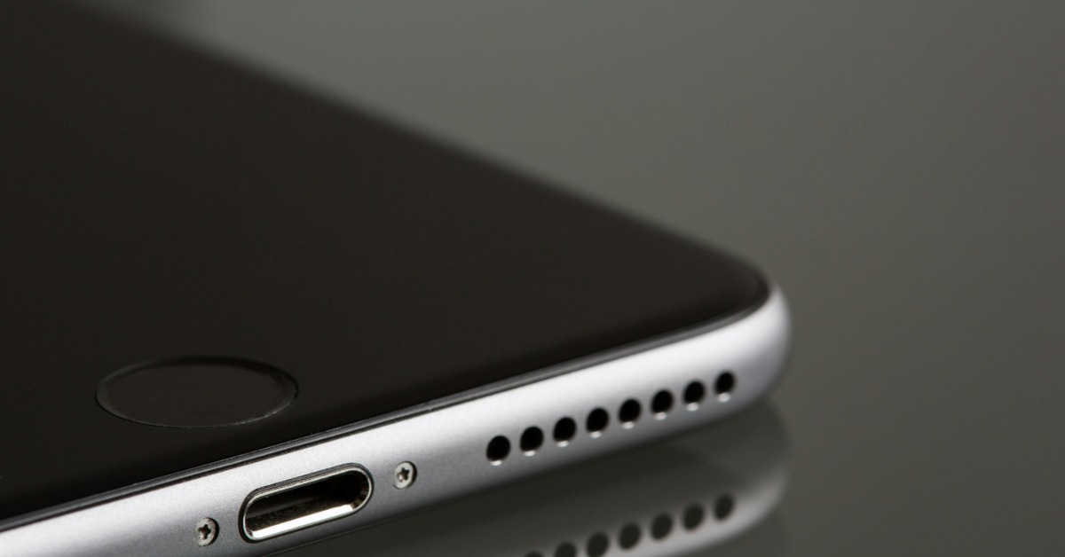 踢館三星！蘋果摺疊機「無摺痕」目標拚...