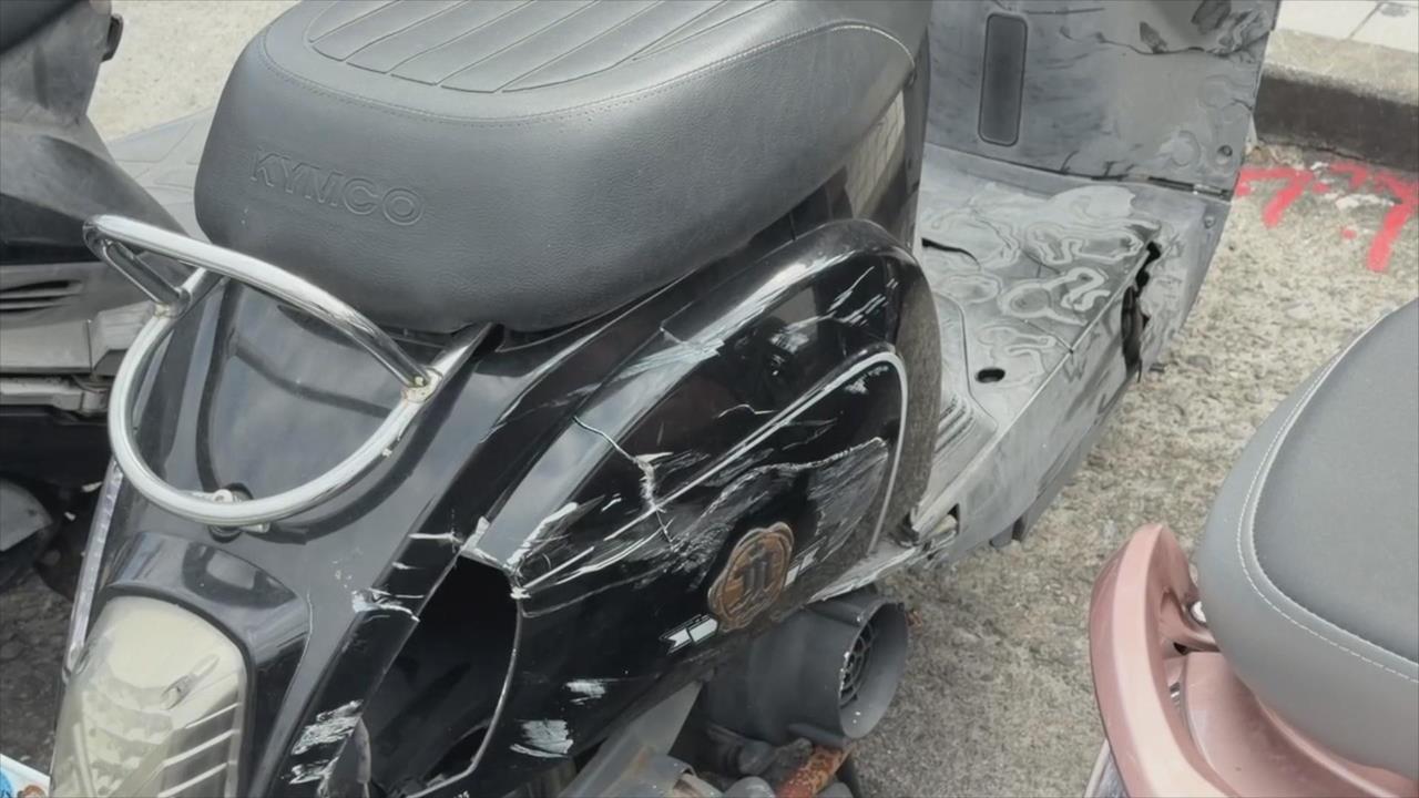 台南車輛失控衝撞安全島 嘉義駕駛誤踩油門衝超商