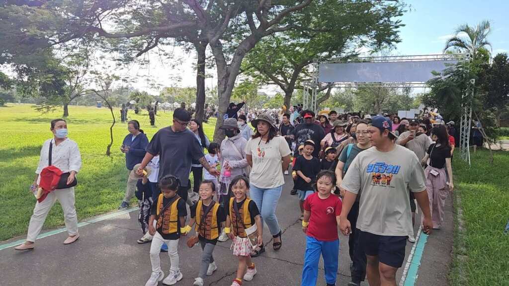 台東森林公園辦親子健行　2200人同...