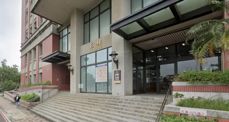 女教師校內墜樓亡！新竹教育局證實曾訪...