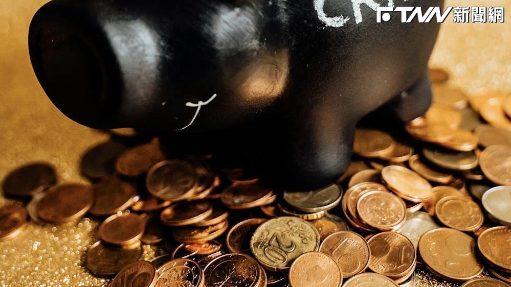 急輸血搶命！國家隊砸76億守護台積電、鴻海　貨櫃三雄這檔「10月營收雙減」受寵5日