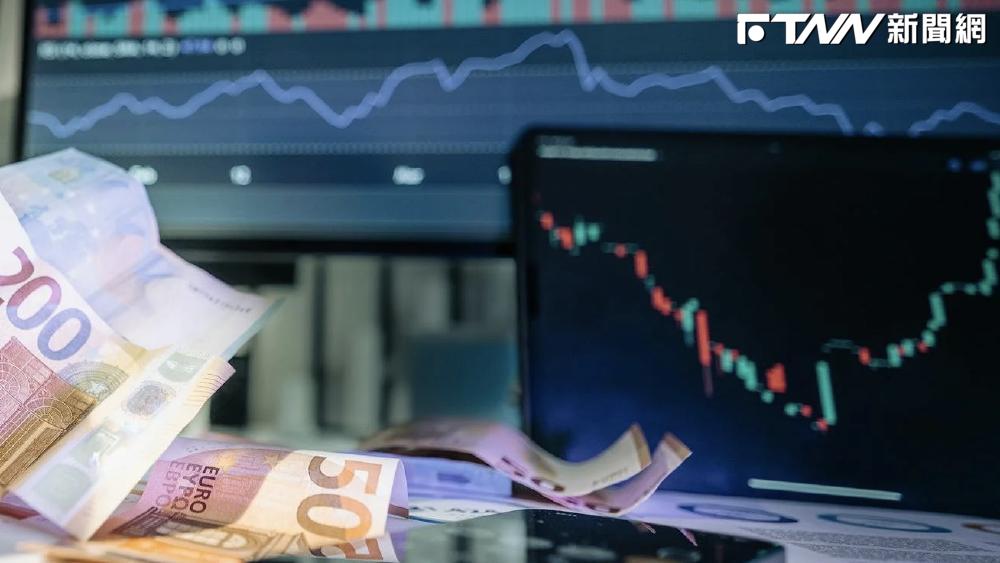 台股爆摔991點！外資狂倒「高股息ETF」3檔破7萬張　再提款0050達89億...連賣33天