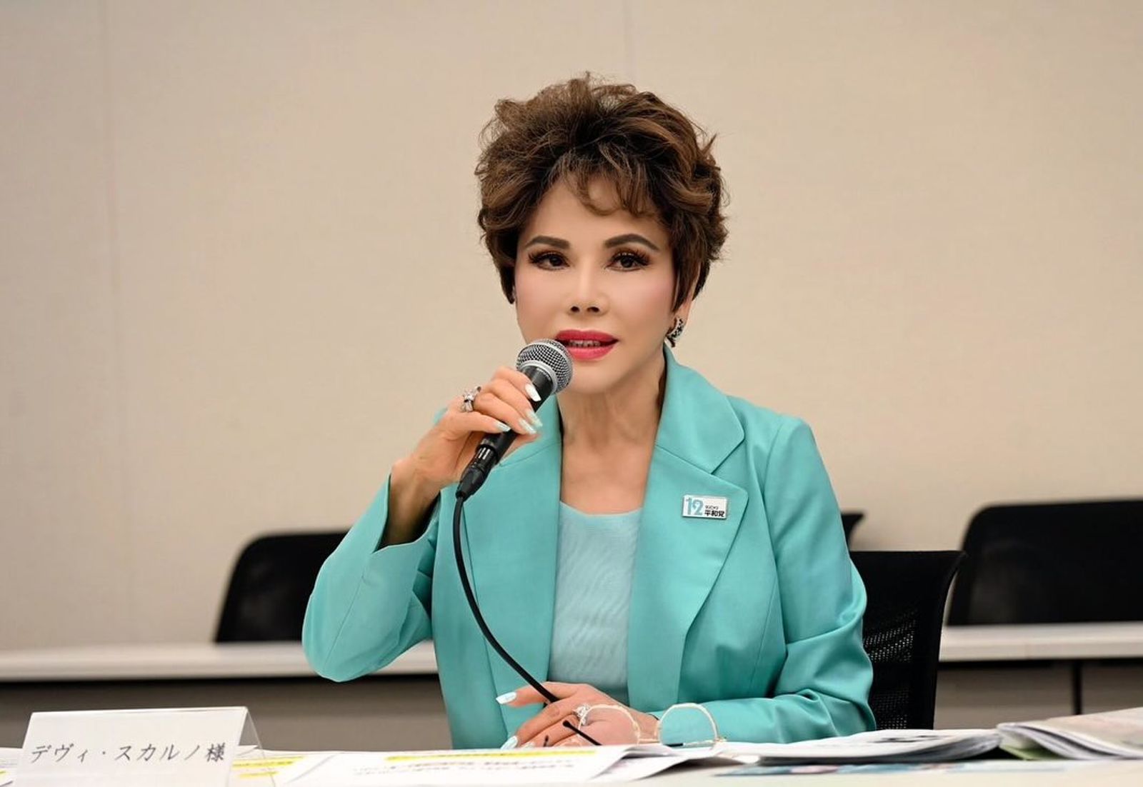 最強貴婦開砲！　黛薇夫人挺高市早苗：...