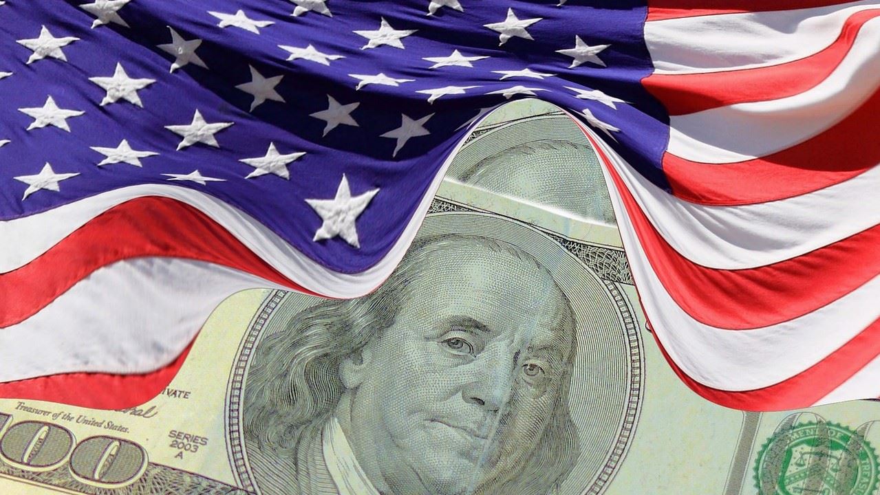 快訊／微軟自研AI晶片受矚！美股3大指數漲了　費半漲逾百點