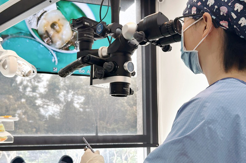 牙齦反覆冒膿怎麼辦？竹北顯微根管治療...