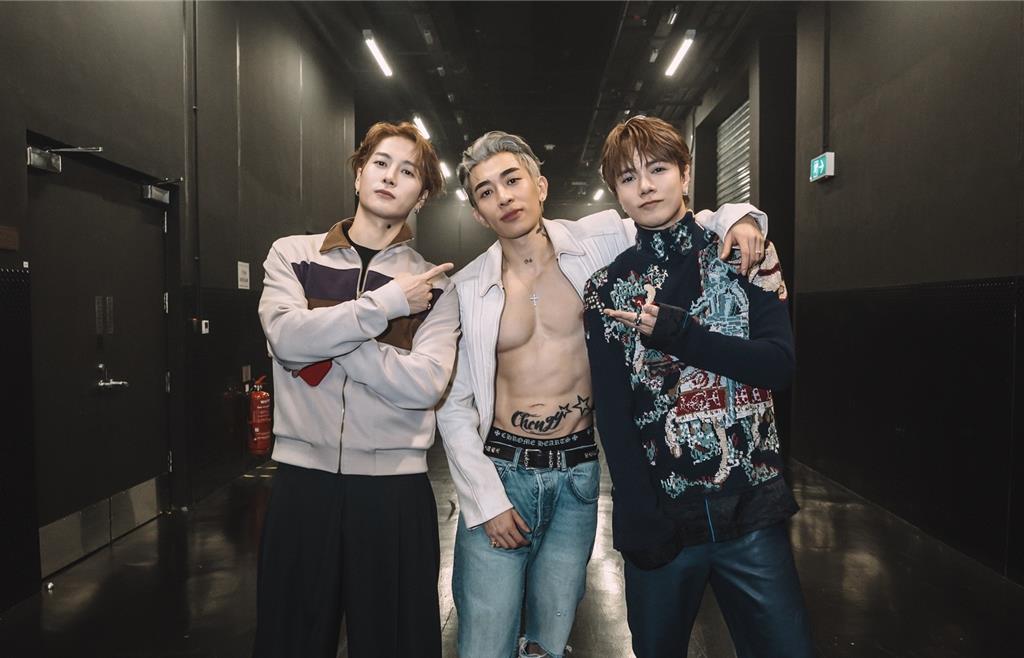 亞洲3男神罕同台！王嘉爾、張敬軒、Tyson Yoshi驚喜現身嗨翻全場