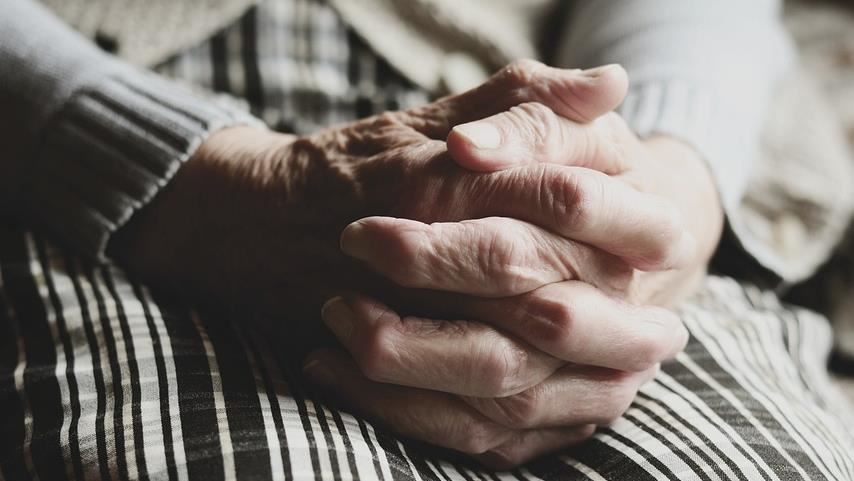 獨家／陸92歲嬤日睡20小時　台灣醫...