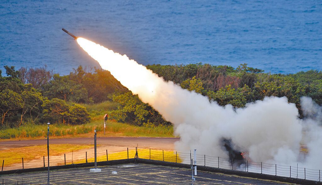 美軍恐耗盡精準飛彈？張延廷曝美軍工產能：今非昔比